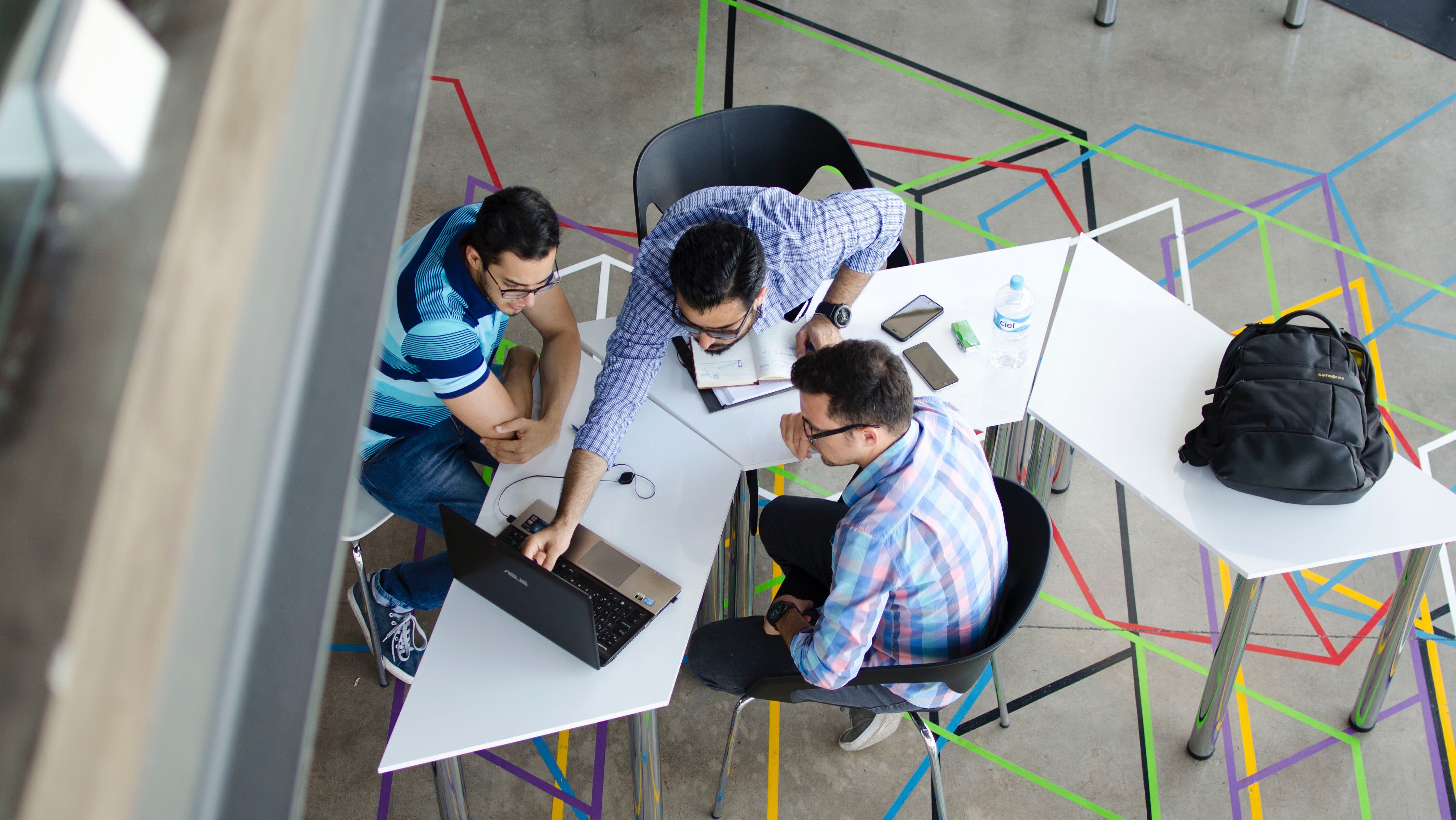DevOps für die perfekte Zusammenarbeit von Softwareentwicklung und operationalen IT-Teams in der Entwicklung, dem Test und der Bereitstellung einer Software